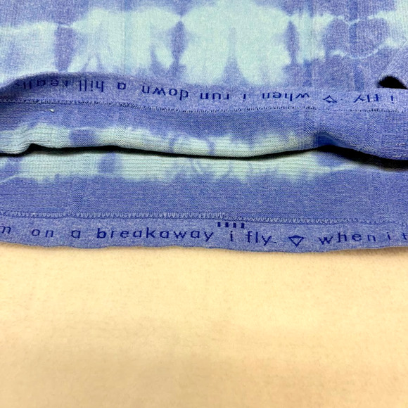 Ivivva Blue Tie Dye Stripe Swiftly Fly Tech Long Sleeve Top Girls Size 10 - Picture 3 of 9